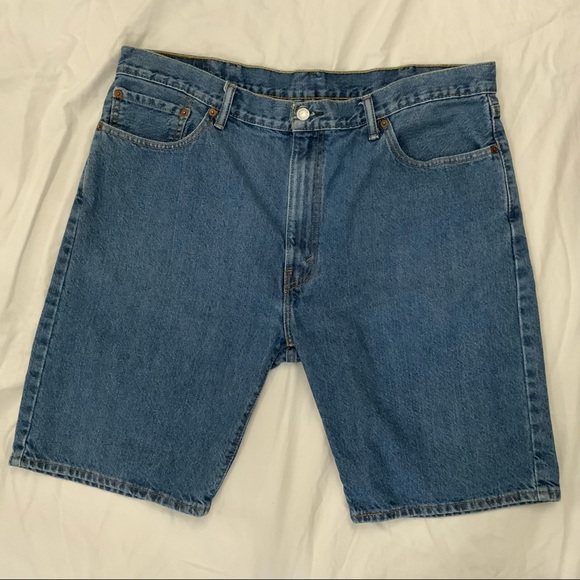 Levi's 505 Denim Blue Jean Shorts
Made of 100% Cotton
Size 40 - Picture 12 of 12